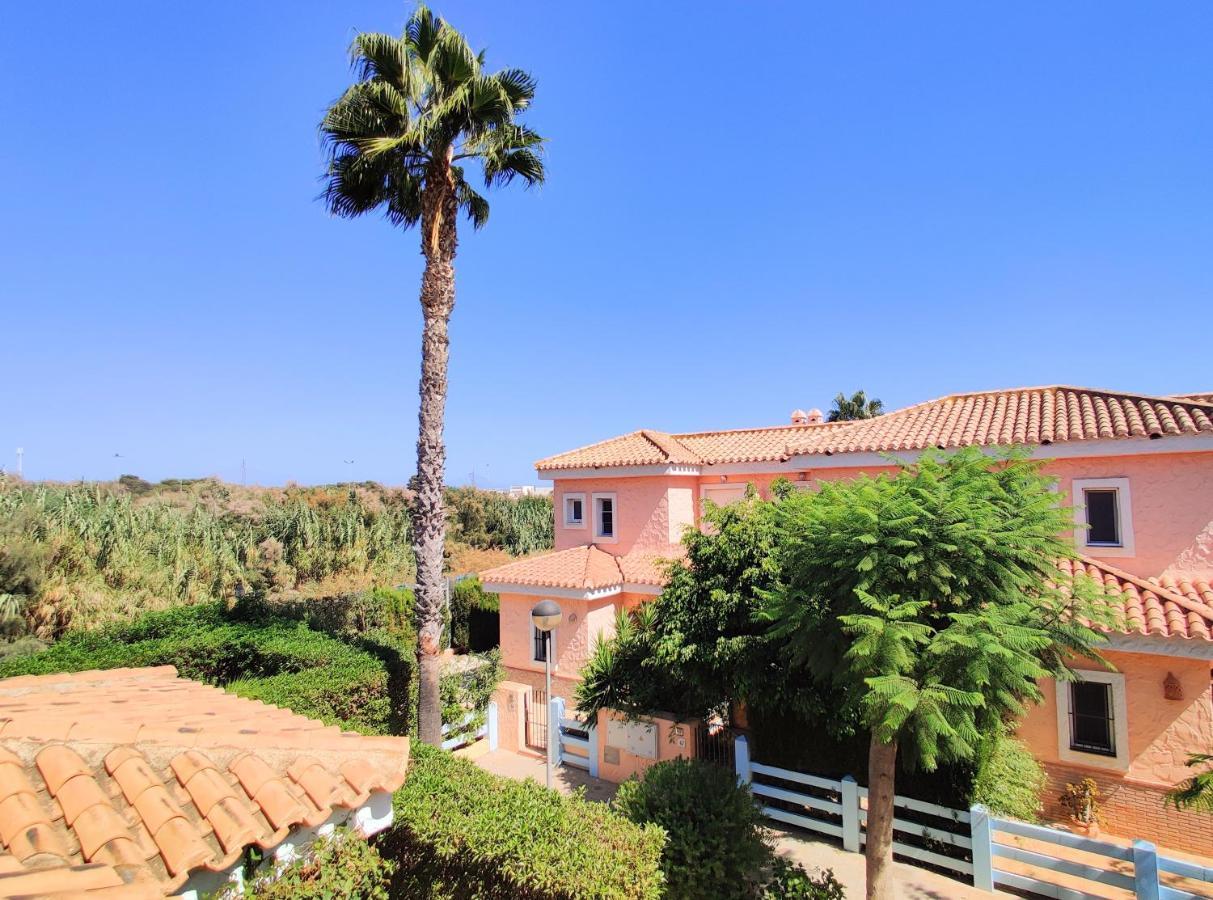 Villa Laguna - Your Duplex In The Sun! Vera Luaran gambar